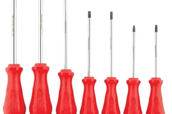 İZELTAŞ 7 PARÇA TORX TORNAVİDA TAKIMI